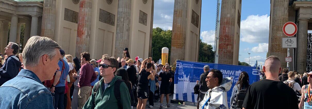 Brandenburg gate during Berlin Marathon 2023